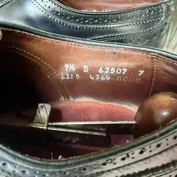 Allen Edmonds McAllister Men 9.5 Black Brogue Wingtip Oxford Dress Shoes - Picture 9 of 9